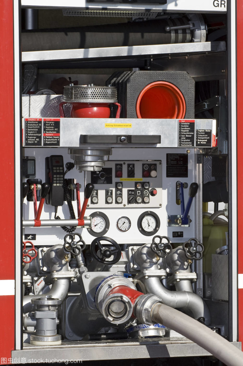 Fire brigade,消防車,fire engine,manometer,pressure reading,電話,telephone,phone,inside,電子產(chǎn)品,electronics,工程學,engineering,室內(nèi),interior,開關,switch,水泵,pump,Scale,indication,廣告,advertisement,Feuerwehrfahrzeug,feuerwehrausr?stung,pumpautomat,Drehrad,drehr?der,verschlu